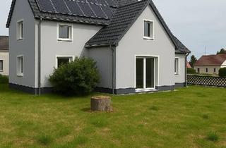 Haus kaufen in 01609 Gröditz, Gröditz - Schnäppchenhaus - oder Grundstück LESEN Förderung LEADER
