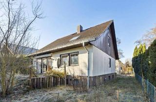 Einfamilienhaus kaufen in 13503 Berlin, Berlin - Platz für Ideen - Sanierungsbedürftiges Einfamilienhaus auf sonnigem Grundstück