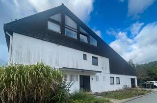 Haus kaufen in 35753 Greifenstein, Greifenstein - Großzügiges Wohn- und Geschäftshaus am Waldrand in Greifenstein