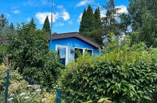 Haus kaufen in 66773 Schwalbach, Schwalbach - Grundstück mit Garage, Bauoptionen und Tinyhouse Potential