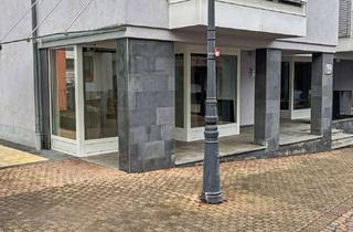 Wohnung kaufen in 79410 Badenweiler, Ortskern von Badenweiler: Gewerbefläche mit hoher Sichtbarkeit und möglicher Wohnumnutzung