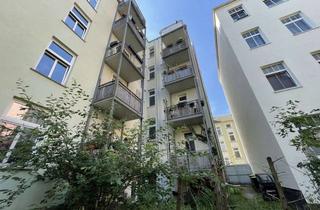 Wohnung kaufen in 18057 Kröpeliner Tor-Vorstadt, KAPITALANLEGER AUFGEPASST! Vermietete Eigentumswohnung mit 2 Zimmern im Herzen der KTV