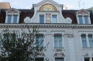 Wohnung kaufen in 64285 Darmstadt, Sonnenhaus Altbautraum in Bessungen - 2-Zimmer-Wohnung Kapitalanlage