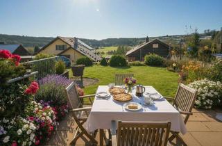 Wohnung kaufen in 71134 Aidlingen, Helle 4 Zimmer Maisonette-Wohnung mit Garten und unverbaubarem Panoramablick!