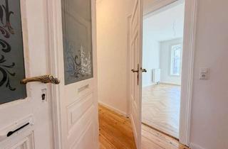 Wohnung kaufen in 96450 Coburg, Frisch sanierte 4-Zimmer-Altbauwohnung mit Wintergarten in historischem Gebäude direkt in Coburg!