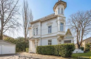 Wohnung kaufen in 22459 Niendorf, Eine Wohnung wie keine andere – Großzügiges Altbaujuwel mit einzigartigem Charakter