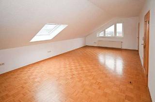 Wohnung mieten in 33739 Jöllenbeck, Gepflegte Dachgeschosswohnung mit Balkon und Wintergarten!