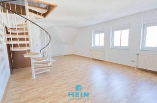 Wohnung mieten in Schneeberger Straße 29, 08280 Aue, Charmante 3-Raum-Maisonette im Dachgeschoss mit Aufzug – Wohnen im Herzen von Aue!