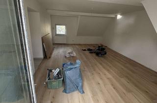 Wohnung mieten in Frankfurter Straße 133, 61118 Bad Vilbel, Erstbezug nach Kernsanierung 3-Zimmer Dachgeschosswohnung mit Terrasse