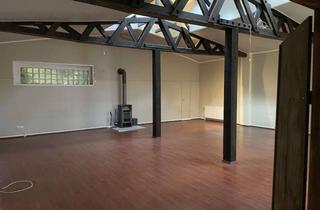 Lofts mieten in Friedrich-Ebert Straße 170, 42117 Elberfeld, Große, helle Wohnung - Kombination aus Altbau und Loft