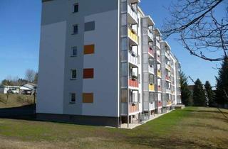Wohnung mieten in Schillerstr. 57, 08626 Adorf, renovierte 3-Raum Wohnung mit Balkon