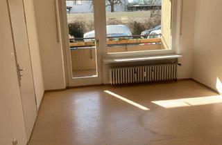 Wohnung mieten in Lörracher Straße, 79115 Haslach, Helle 3-Zimmer Wohnung mit 83 m² in Freiburg für eine kleine Familie, auch für 2 oder 3 WG geeignet