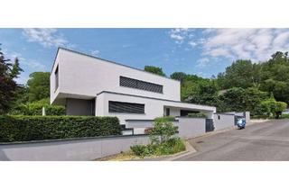 Villa kaufen in 61462 Königstein, Exklusive Villa: Lichtdurchflutetes Traumanwesen mit luxuriösem Design und erstklassiger Ausstattung