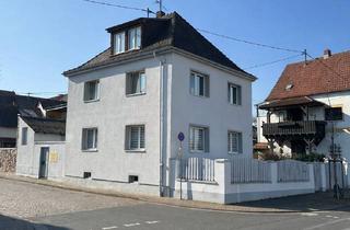 Einfamilienhaus kaufen in 55239 Gau-Odernheim, Einfamilienhaus mit Praxis in Gau-Odernheim, Baujahr 1951