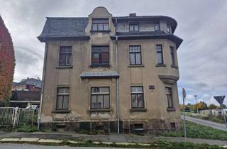 Mehrfamilienhaus kaufen in 08223 Falkenstein, Jetzt zuschlagen - Leerstehendes Mehrfamilienhaus in Falkenstein mit Sanierungsbedarf!