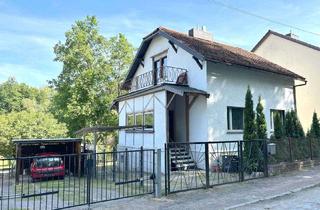 Einfamilienhaus kaufen in 15378 Herzfelde, Ländlicher Charme nahe Berlin – Großes Grundstück mit bezugsfreien Einfamilienhaus