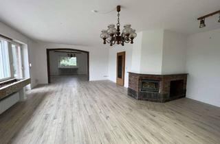 Haus mieten in Dorfstraße 20, 24107 Ottendorf, Einfamilienhaus mit 2 Garagen und großem Garten in Ottendorf!