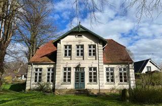 Anlageobjekt in 23684 Scharbeutz, Kapitalanlage: Denkmaljuwel nahe Ostsee – 2.115 m² Grundstück – provisionsfrei