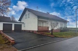 Anlageobjekt in 72184 Eutingen, Einfamilienhaus auf sehr großzügigem Grundstück mit Baufenster in ruhiger Lage von Rohrdorf