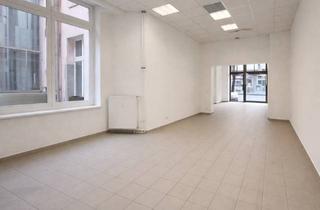 Geschäftslokal mieten in Boxhagener Straße 28, 10245 Friedrichshain, Großzügiger Laden mit toller Schaufensterfront, direkt auf der Boxhagener