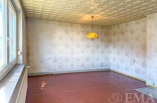 Doppelhaushälfte kaufen in 14641 Nauen, Doppelhaushälfte mit Entwicklungspotenzial in grüner Umgebung