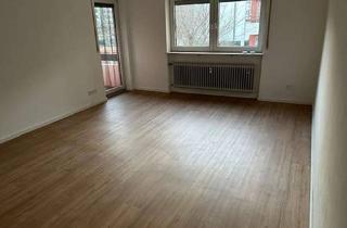 Wohnung kaufen in 92637 Weiden, Renovierte 4 Zimmer Wohnung mit Balkon und Stellplatz in Weiden Ost