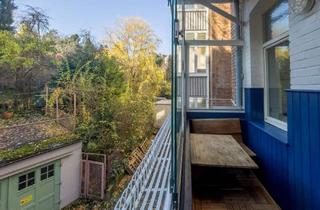 Wohnung kaufen in 70197 West, Drei Zimmer - charmante Altbau-Perle in S-West