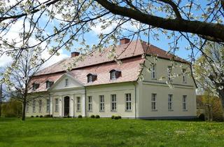 Wohnung kaufen in 16278 Angermünde, Eigentumswohnung im Gutshaus Mon Plaisir