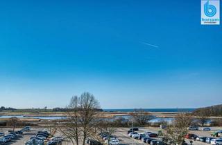 Wohnung kaufen in 23774 Heiligenhafen, Rendite trifft Erholung! Ihr modernes Ostsee-Refugium mit Westbalkon und Meerblick