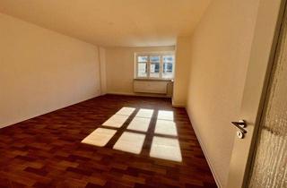 Wohnung mieten in Karl-Liebknecht-Str. 50, 08606 Oelsnitz, Neu sanierte 4-Raum-Wohnung mit Balkon