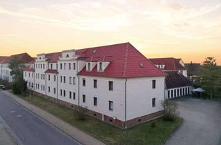 Wohnung kaufen in 01609 Gröditz, Geräumige 3 Raumwohnung mit extra viel Nutzfläche für Ihre Hobbys