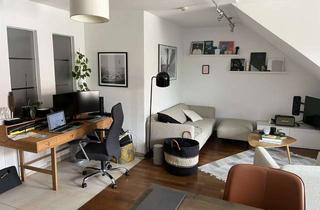 Wohnung kaufen in Adalperostraße, 85737 Ismaning, Attraktive 2-Zimmer-Maisonette-Wohnung mit Westbalkon