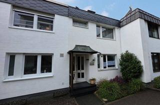 Reihenhaus kaufen in Ginsterweg 151, 42651 Solingen, Reihenhaus in familienfreundlichem Umfeld