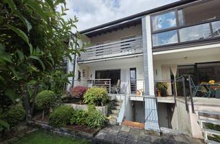 Reihenhaus kaufen in Am Schneeberg 22, 42799 Leichlingen, Fernblick im Ortskern von Witzhelden. Reihenhaus mit Ausbaumöglichkeit.