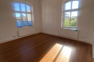 Wohnung mieten in Neuhöferstr., 23858 Reinfeld, 4-Zi-Wohnung in Altbauvilla in Reinfeld (nahe Lübeck)