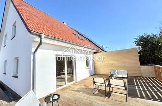 Haus kaufen in 23966 Wismar, Jetzt einziehen: Renoviertes Doppelhaus mit großzügiger Terrasse und Ausblick ins Grüne