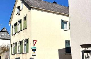 Einfamilienhaus kaufen in 65344 Eltville, Freistehendes Einfamilienhaus mit Scheune und großem Ausbaupotenzial