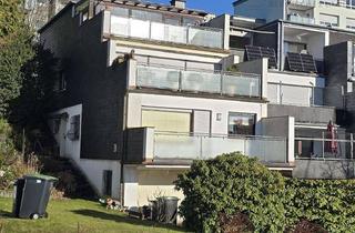 Einfamilienhaus kaufen in 42499 Hückeswagen, EINFAMILIENHAUS MIT EINLIEGERWOHNUNG INFAMILIENFREUNDLICHER LAGE