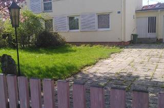 Immobilie kaufen in 85586 Poing, Ruhiges Wohngrundstück in Bestlage in Altpoing