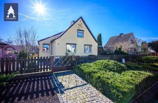 Einfamilienhaus kaufen in Alban-Berg-Straße 3, 06774 Muldestausee, Muldestausee - Wo der Sommer länger bleibt - Haus mit großem Garten & Pavillon