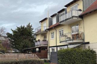 Wohnung kaufen in Thüringer Straße, 97318 Kitzingen, Kitzingen - Helle 3-Zimmer-Dachgeschosswohnung mit Balkon und Weitblick - sofort frei in ruhiger Lage von Kitzingen