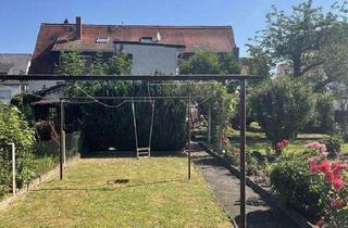 Doppelhaushälfte kaufen in 60437 Frankfurt, Frankfurt - Doppelhaushälfte in exponierter Lage