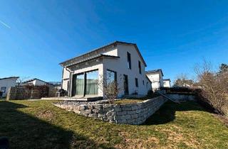Einfamilienhaus kaufen in 92256 Hahnbach, Hahnbach - Provisionsfrei: Modernes Einfamilienhaus (Bj. 2017)
