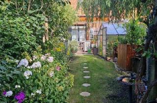 Haus kaufen in 23858 Reinfeld, Reinfeld (Holstein) - Reihenmittelhaus von privat zu verkaufen