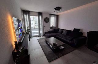 Wohnung kaufen in Bei Den Linden 7, 89150 Laichingen, Laichingen - Modernisierte 2 Zimmer Wohnung mit Küche und Tiefgarage