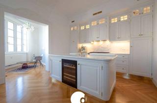 Wohnung kaufen in 70184 Ost, Außergewöhnlich hochwertig sanierte Altbauetage auf der Gänsheide