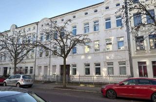 Wohnung kaufen in Wolfenbütteler Straße 62, 39112 Sudenburg, Große 3 Zimmer-Eigentumswohnung im 1.OG zu verkaufen