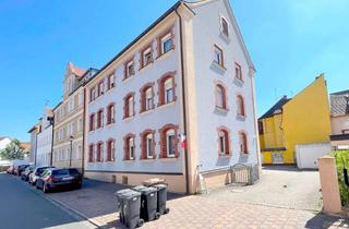 Wohnung kaufen in Rolandstraße, 90547 Stein, Provisionsfrei: Charmantes Dachgeschosswohnung in zentraler Lage von Stein