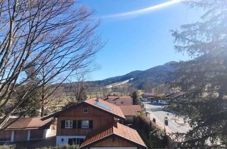 Wohnung kaufen in 83703 Gmund, Panoramablick & Ausbaupotential - einzigartige Dachgeschosswohnung in Seenähe