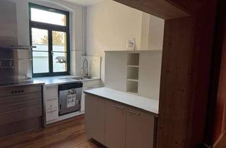 Wohnung kaufen in Blumenstraße 19, 06108 Halle, 5-Zimmer Wohnung mit Balkon im 2. OG in Halle (Nördliche Innenstadt)